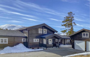 4 Bedroom Awesome Home In Bjorli